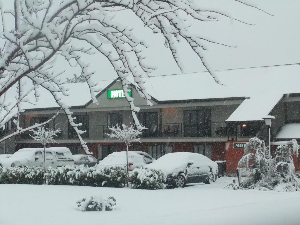 Darfield Motel Buitenkant foto